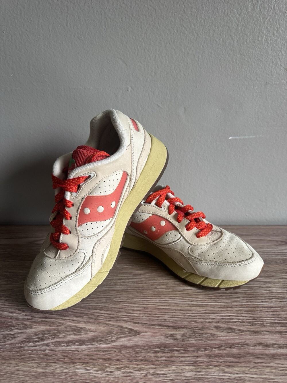 Saucony Shadow 6000 Shoes Women’s Size 7 New York Cheesecake